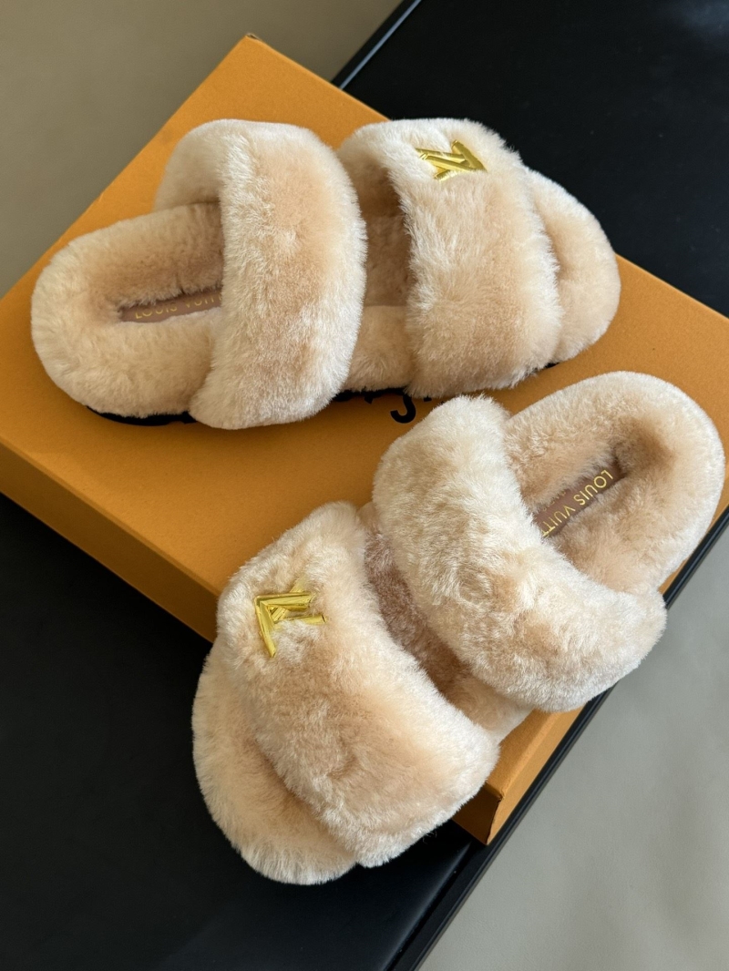 Louis Vuitton Slippers